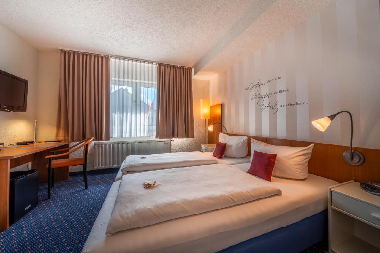 Parkhotel Obertshausen Εξωτερικό φωτογραφία